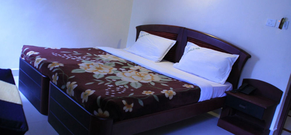 Hotel Emerald Inn Munnar Exterior foto
