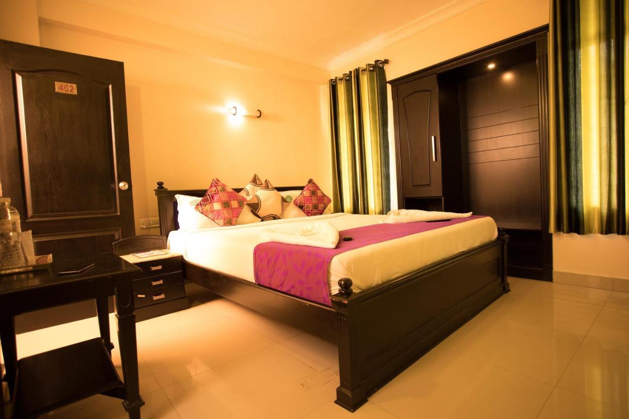 Hotel Emerald Inn Munnar Exterior foto